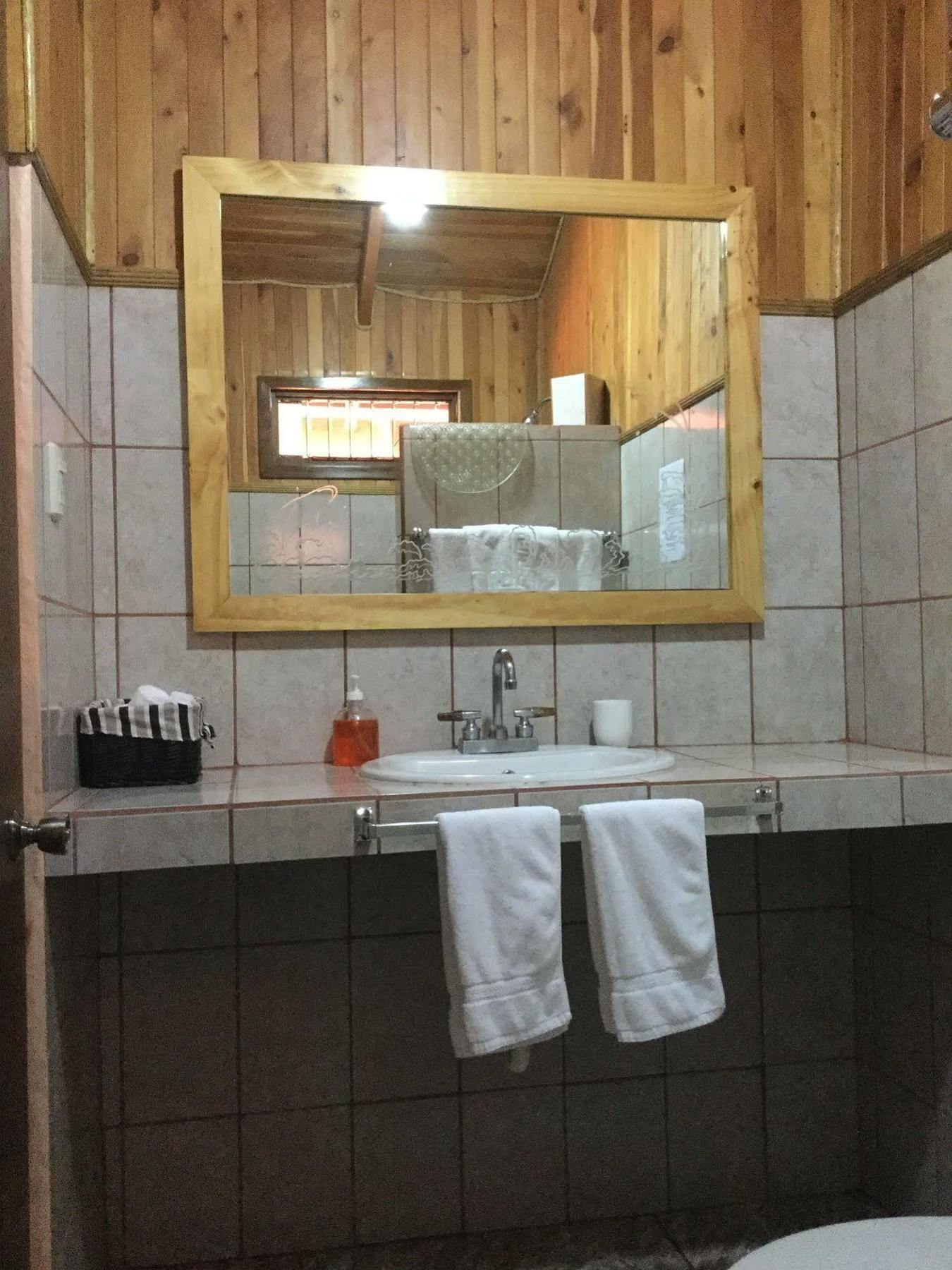 Hotel Mango Valley Гресия Экстерьер фото